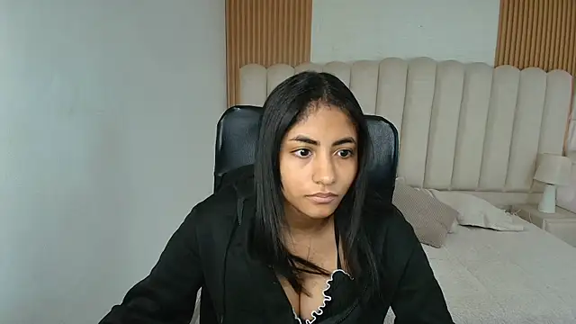 shaneelle online show from 25, 4, 2026