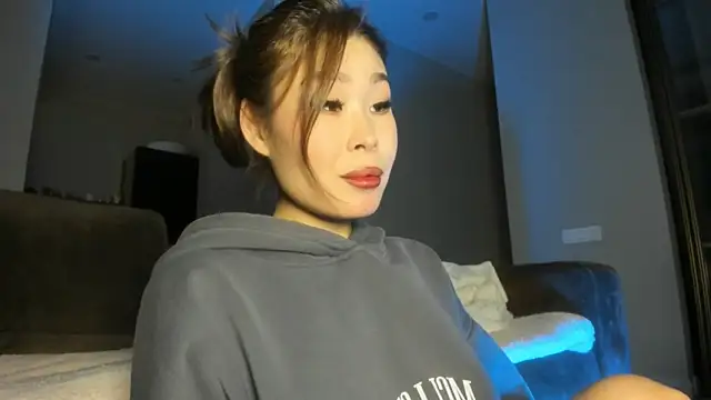 Yukisans online show from 21, 2, 2025