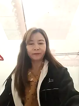 Snapshot of Sexy-ladyboobs20 chatting on 5, 1, 2025 Sexy-ladyboobs20 online show from 5, 1, 2025