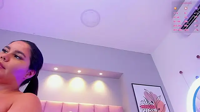 KeilyRoss online show from 1, 3, 2025