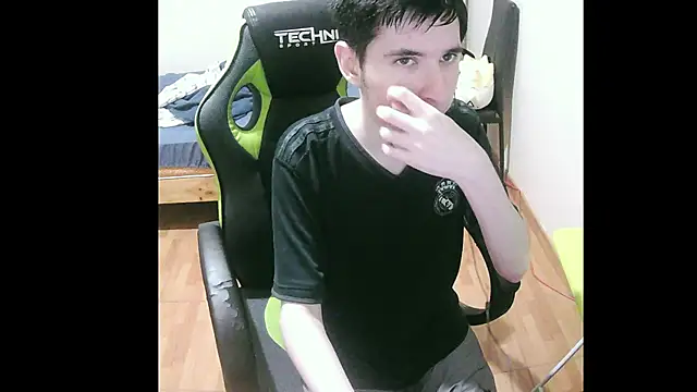 Twink martinboy online show from 23, 12, 2024