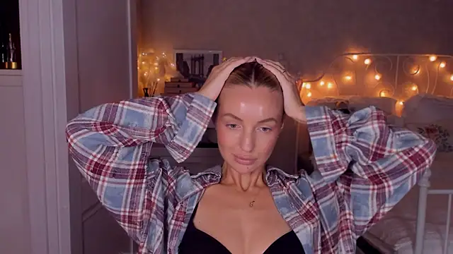 aestetick online show from 11, 10, 2025