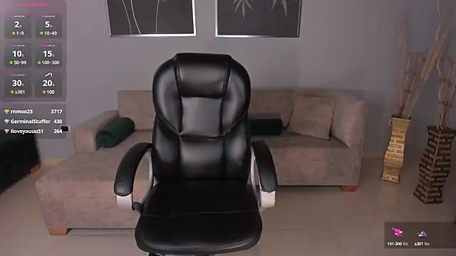 Snapshot of VeronicaCruz_ chatting on 1, 3, 2025 VeronicaCruz online show from 1, 3, 2025