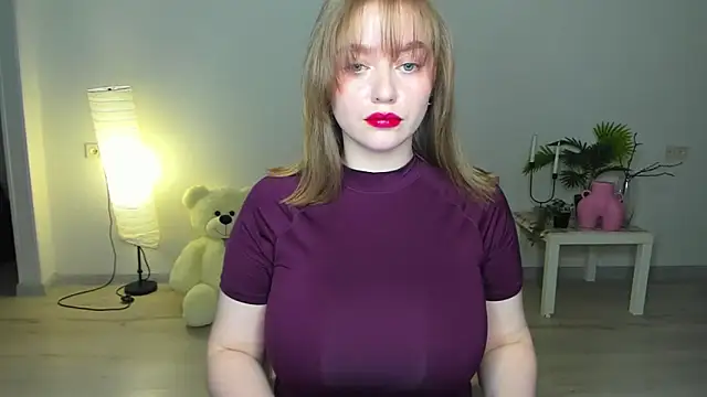 Snapshot of AidaPerry chatting on 17, 10, 2025 AidaPerry online show from 17, 10, 2025