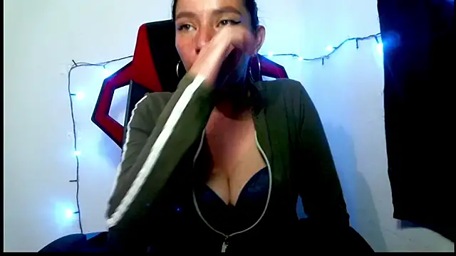 catalina colombia online show from 13, 2, 2025