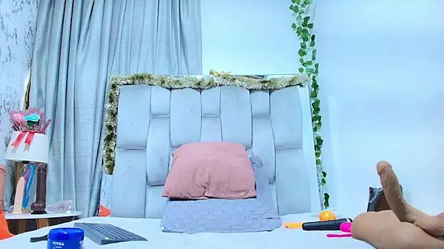  Marcela   online show from 18, 12, 2025