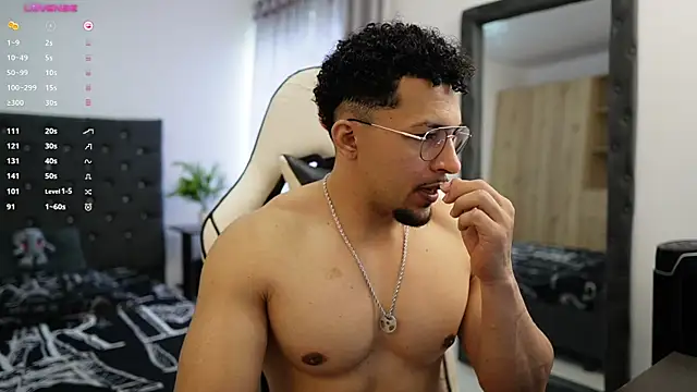 Snapshot of Martin_Logan chatting on 4, 2, 2025 Martin Logan online show from 4, 2, 2025