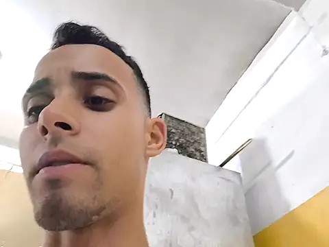 Snapshot of Jesus20222 chatting on 14, 11, 2025 Jesus20222 online show from 14, 11, 2025