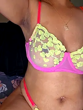 Snapshot of Lunadelisla chatting on 14, 12, 2025 Lunadelisla online show from 14, 12, 2025