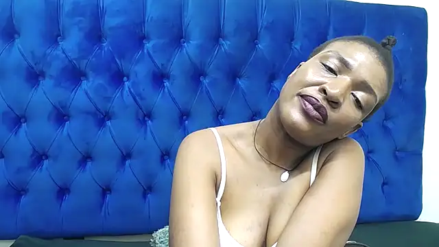 SpicyQueenxxxx online show from 11, 5, 2026