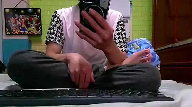 Snapshot of zhan7965 chatting on 12, 12, 2024 zhan7965 online show from 12, 12, 2024