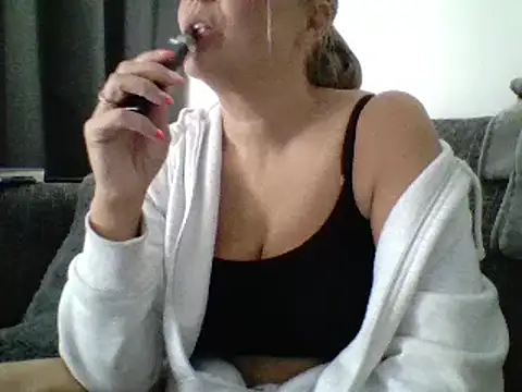 scrummymummy2 online show from 23, 9, 2025