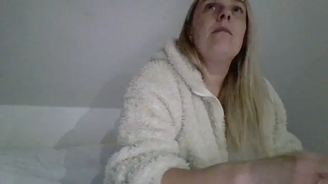 scrummymummy2 online show from 11, 3, 2026