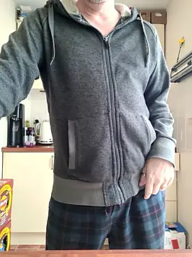 Snapshot of JulianJ50 chatting on 10, 2, 2026 JulianJ50 online show from 10, 2, 2026