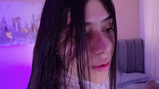 dakotaa   online show from 18, 4, 2026