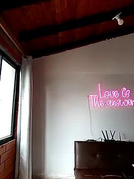 SamaraJay1 online show from 12, 1, 2025