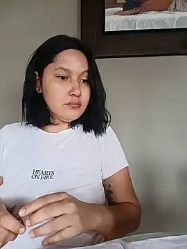 SamaraJay1 online show from 1, 6, 2026