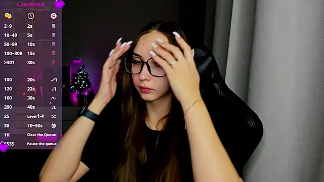 Snapshot of Sm0ly chatting on 7, 12, 2024 Sm0ly online show from 7, 12, 2024