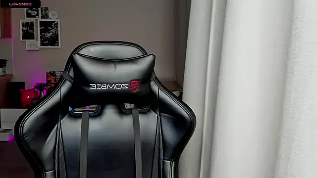 Snapshot of Sm0ly chatting on 11, 2, 2025 Sm0ly online show from 11, 2, 2025