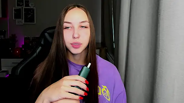 Snapshot of Sm0ly chatting on 23, 9, 2025 Sm0ly online show from 23, 9, 2025