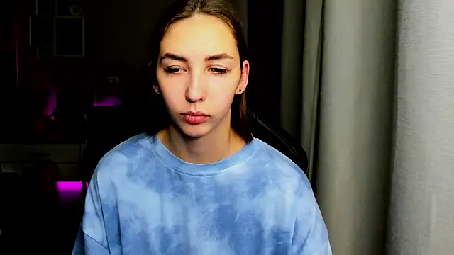 Snapshot of Sm0ly chatting on 20, 10, 2025 Sm0ly online show from 20, 10, 2025