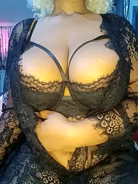 Snapshot of SexyCamila-22 chatting on 26, 11, 2025 SexyCamila-22 online show from 26, 11, 2025