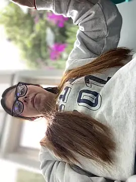 Cloew Marz online show from 12, 9, 2025