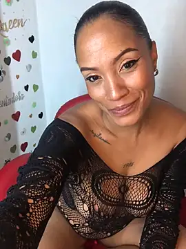 AdelaHaneix online show from 10, 10, 2025