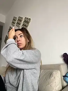 RaquelleDevon online show from 28, 2, 2025