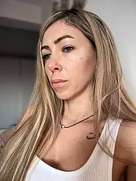 RaquelleDevon online show from 9, 3, 2026