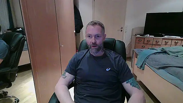 Snapshot of Rockburg chatting on 3, 3, 2026 Rockburg online show from 3, 3, 2026