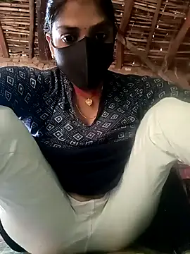 Snapshot of haymona chatting on 8, 10, 2025 haymona online show from 8, 10, 2025