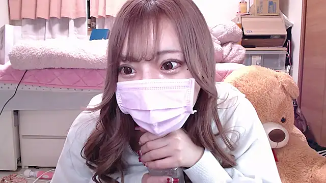  chanMOMO  online show from 18, 12, 2024