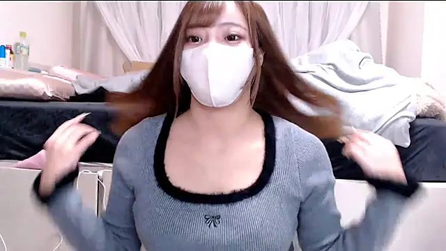  chanMOMO  online show from 2, 2, 2025