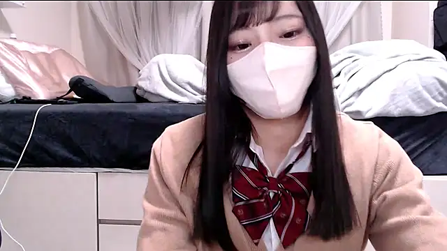  chanMOMO  online show from 25, 2, 2025