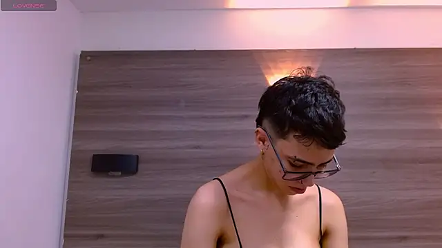 Cutie Shy  online show from 20, 2, 2025