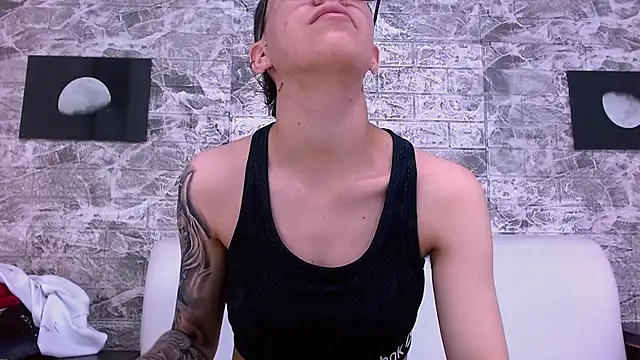 Snapshot of Cutie_Shy_ chatting on 4, 12, 2025 Cutie Shy online show from 4, 12, 2025