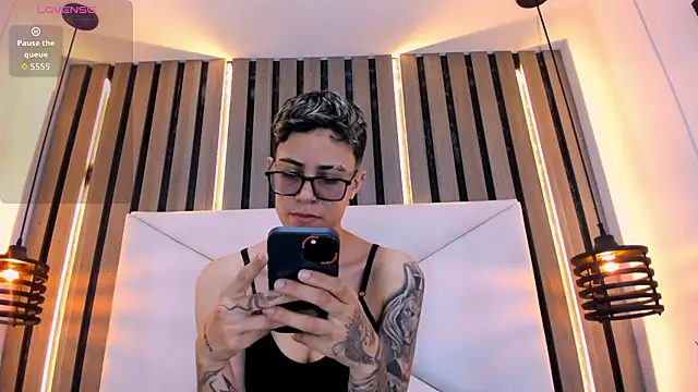 Snapshot of Cutie_Shy_ chatting on 3, 3, 2026 Cutie Shy online show from 3, 3, 2026