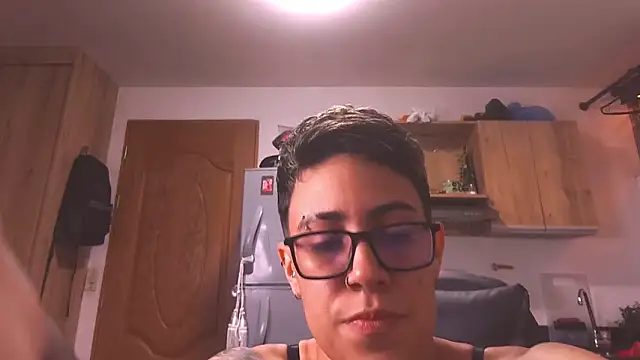 Snapshot of Cutie_Shy_ chatting on 9, 3, 2026 Cutie Shy online show from 9, 3, 2026