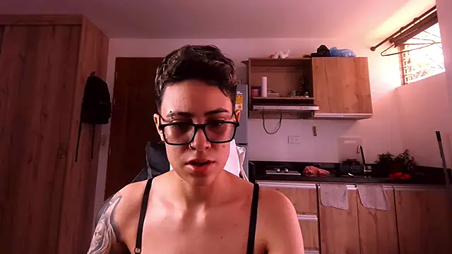 Snapshot of Cutie_Shy_ chatting on 9, 3, 2026 Cutie Shy online show from 9, 3, 2026