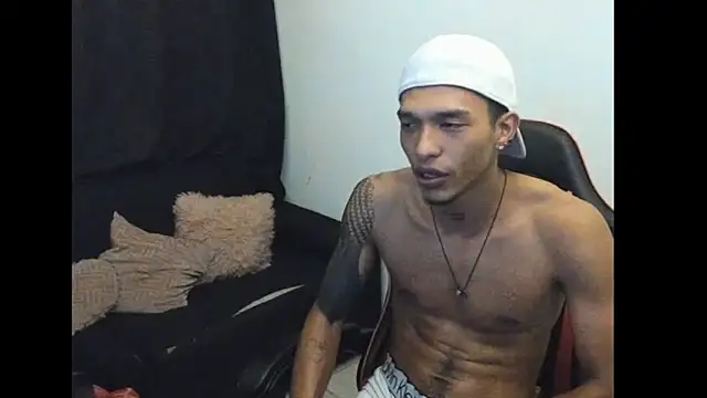 Snapshot of TommyGun_22 chatting on 13, 3, 2025 TommyGun 22 online show from 13, 3, 2025