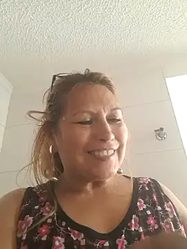 Snapshot of Kazsandraa chatting on 4, 6, 2026 Kazsandraa online show from 4, 6, 2026