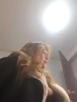 Snapshot of Kazsandraa chatting on 11, 6, 2026 Kazsandraa online show from 11, 6, 2026