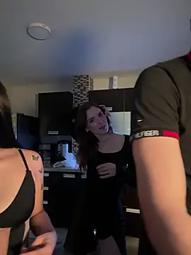 samantha kevin online show from 24, 4, 2026