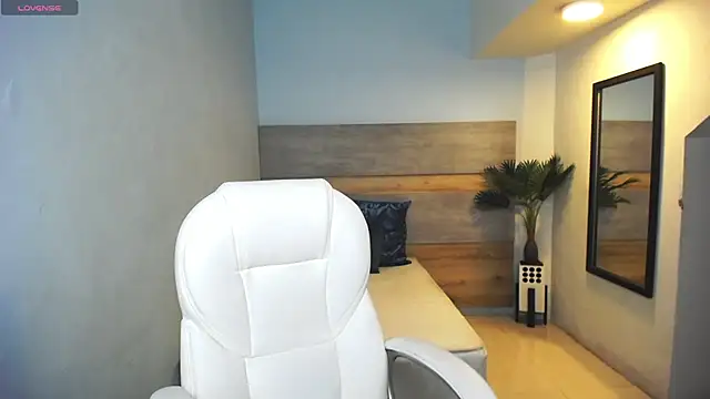 Snapshot of liseth_fox chatting on 3, 1, 2025 liseth fox online show from 3, 1, 2025