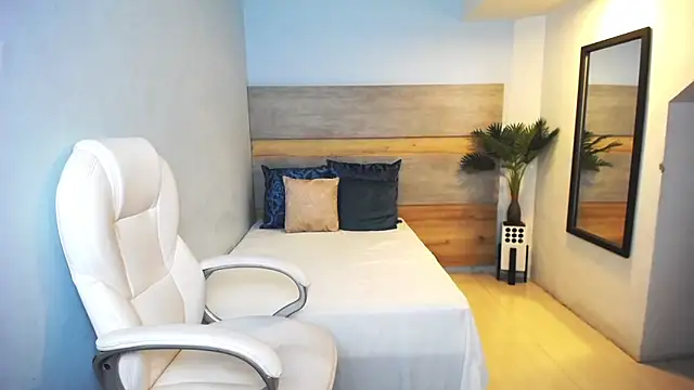 Snapshot of liseth_fox chatting on 4, 1, 2025 liseth fox online show from 4, 1, 2025