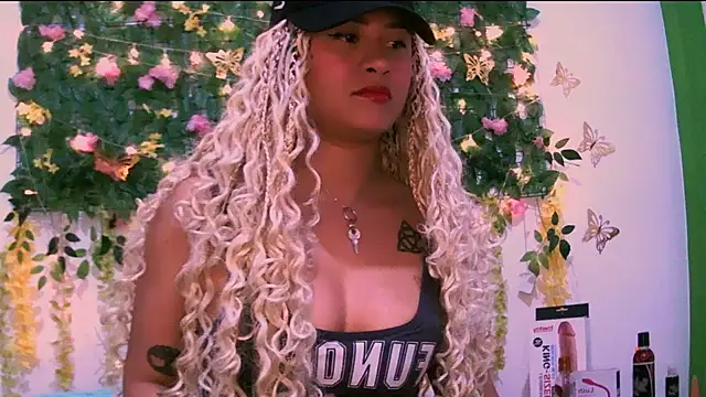 Crysrus online show from 8, 11, 2025