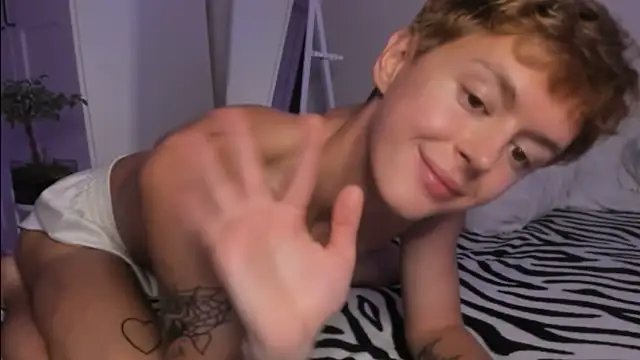 Snapshot of agelandreww chatting on 26, 10, 2025 agelandreww online show from 26, 10, 2025