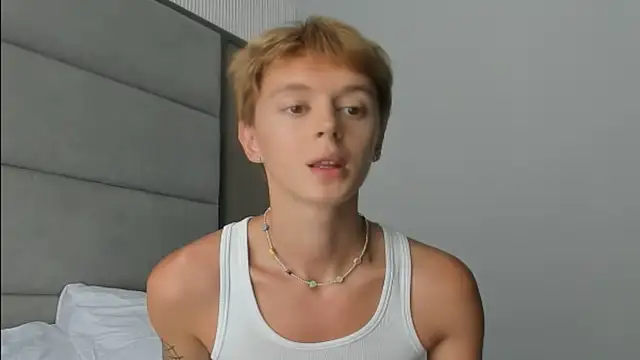 agelandreww online show from 20, 7, 2026