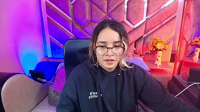 Olivia Fox69 online show from 16, 12, 2025